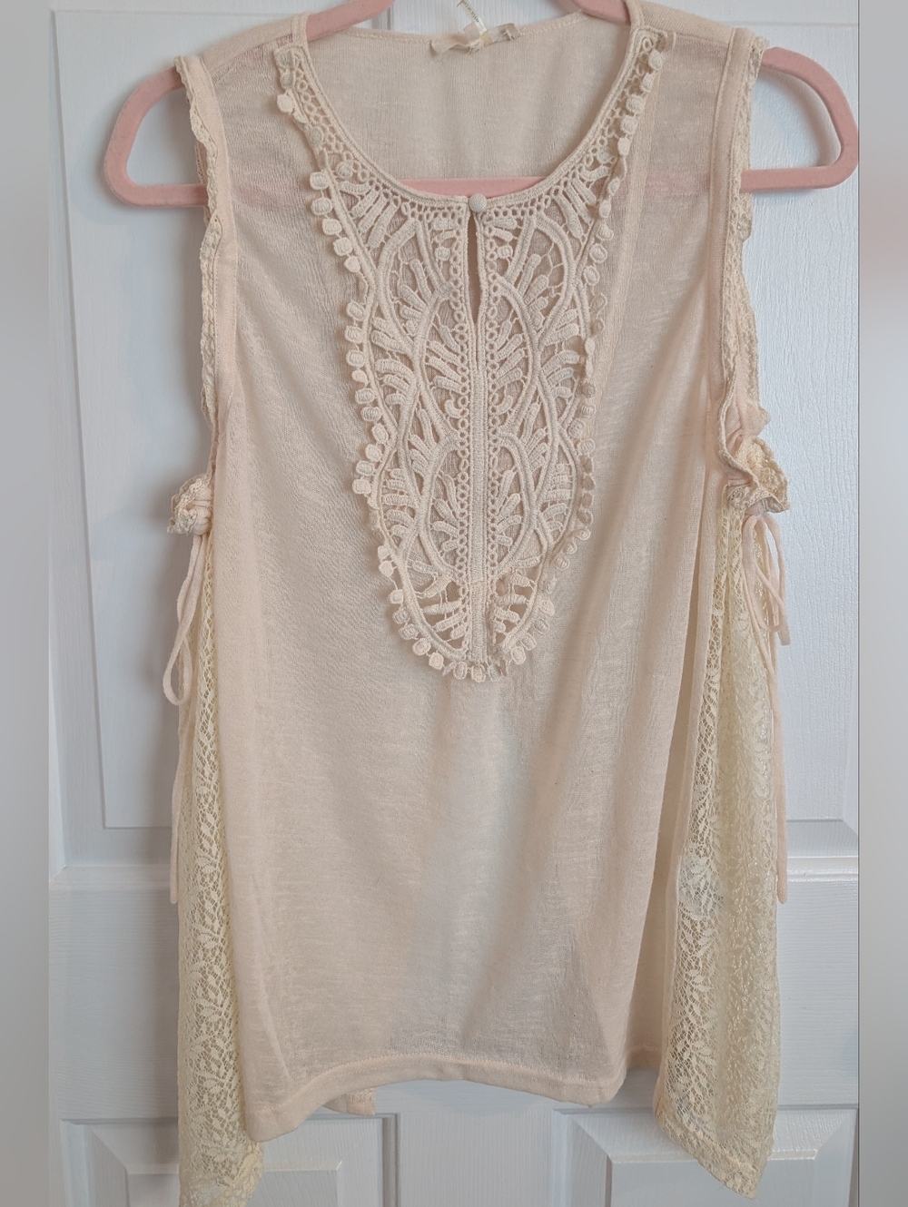 Ryu Boho Lace-Trim Sleeveless Top - Cream